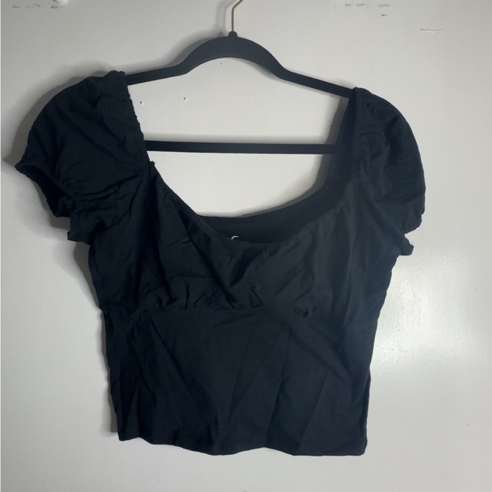 Black Hollister Co. crop top